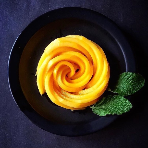 Meet your Posher, Shruti - Picture 2 of 2